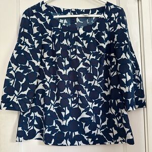 Banana Republic Blue and White Boxy 3/4 Sleeve Blouse